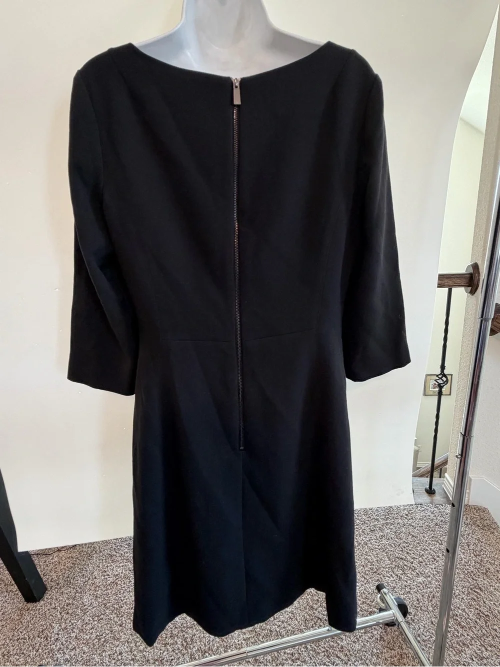 Vince Camuto Black Shift Dress Round Neck 3/4 Sleeve Knee Zip Dress Size 10